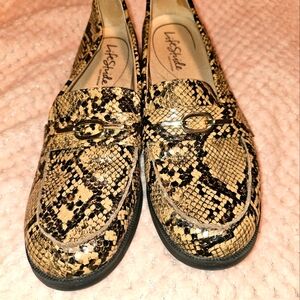 Life Stride Women's Snake Print Loafers